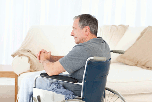 Cómo prevenir las lesiones debidas al uso continuado de la silla de ruedas