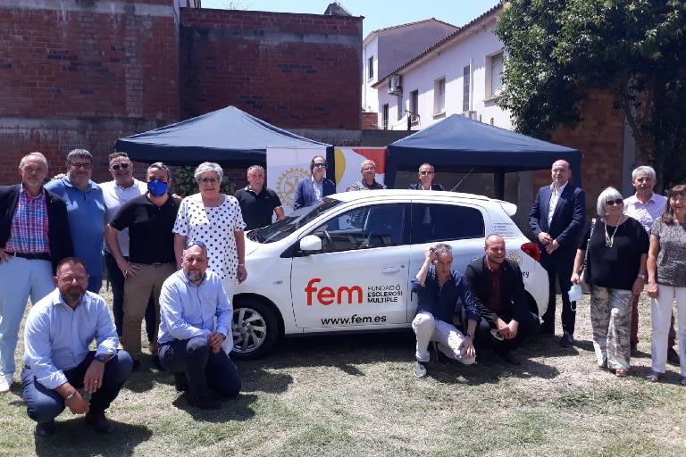 Els clubs Rotary de comarques de Girona donen un cotxe a la Fundació