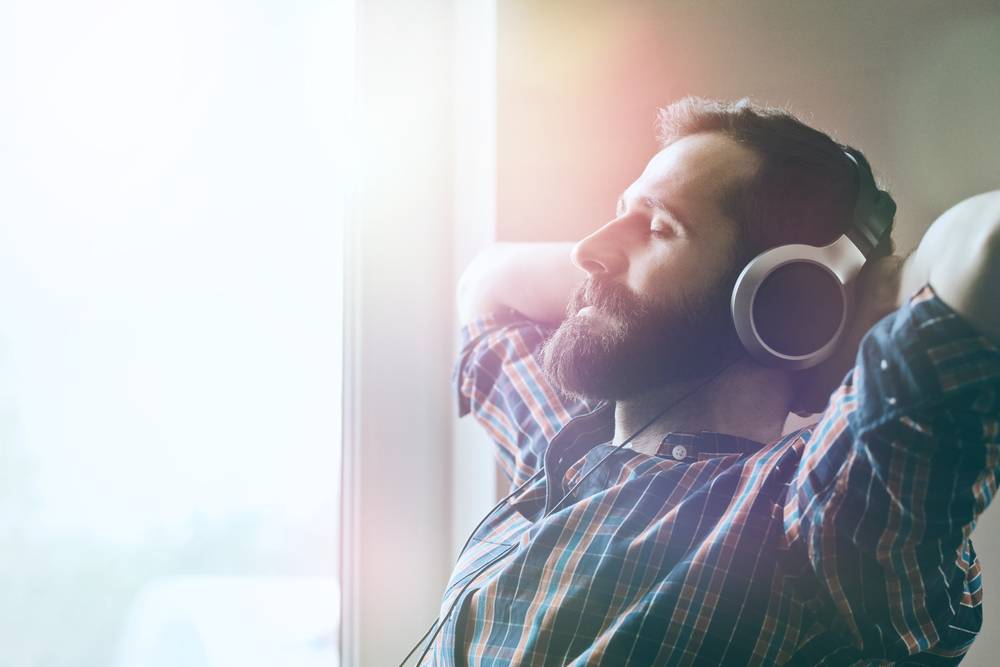 Escoltar música per a l'espasticitat de l'esclerosi múltiple