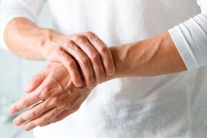 parestesia en manos por esclerosis múltiple